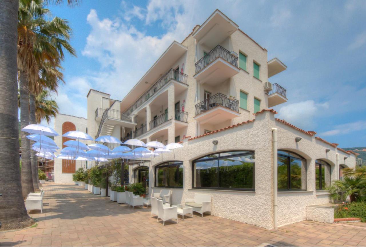 Residence Riviera Mare Pietra Ligure Extérieur photo